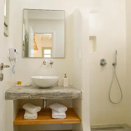 Erisimo Aparthotel